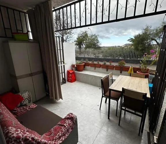 Costa Del Silencio Primavera * Las Galletas